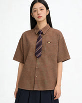 Simple plaid short-sleeved shirt