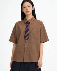 Simple plaid short-sleeved shirt