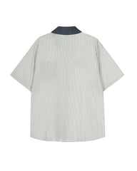 Vertical striped short-sleeved shirt