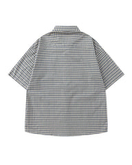 Casual plaid short-sleeved shirt