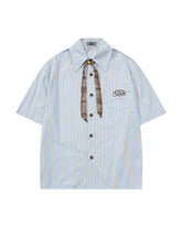 Vertical striped short-sleeved shirt