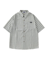 plaid short-sleeved shirt