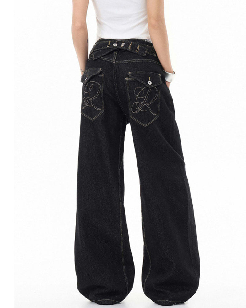 Loose-fitting casual jeans