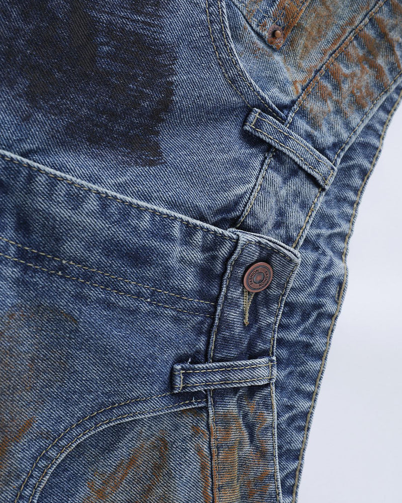 Distressed casual jeans