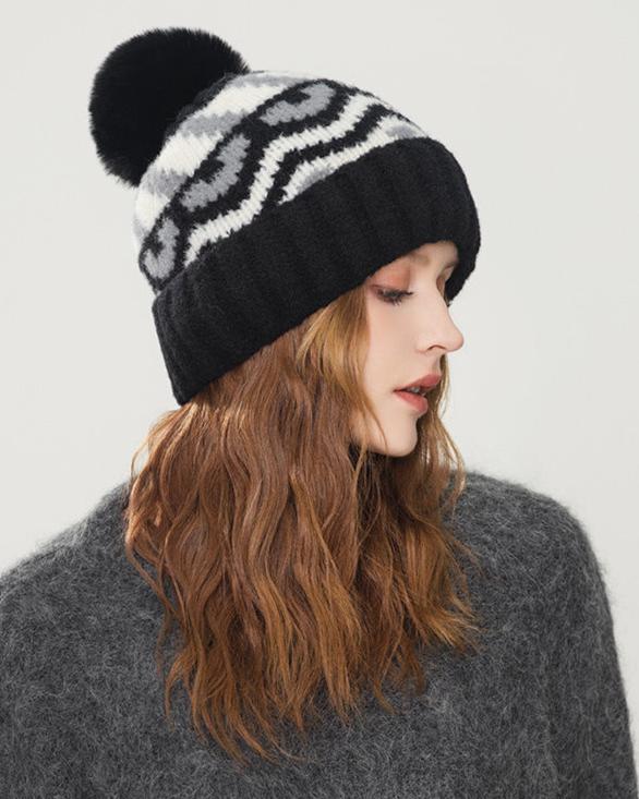 Retro color matching warm ear protection hat