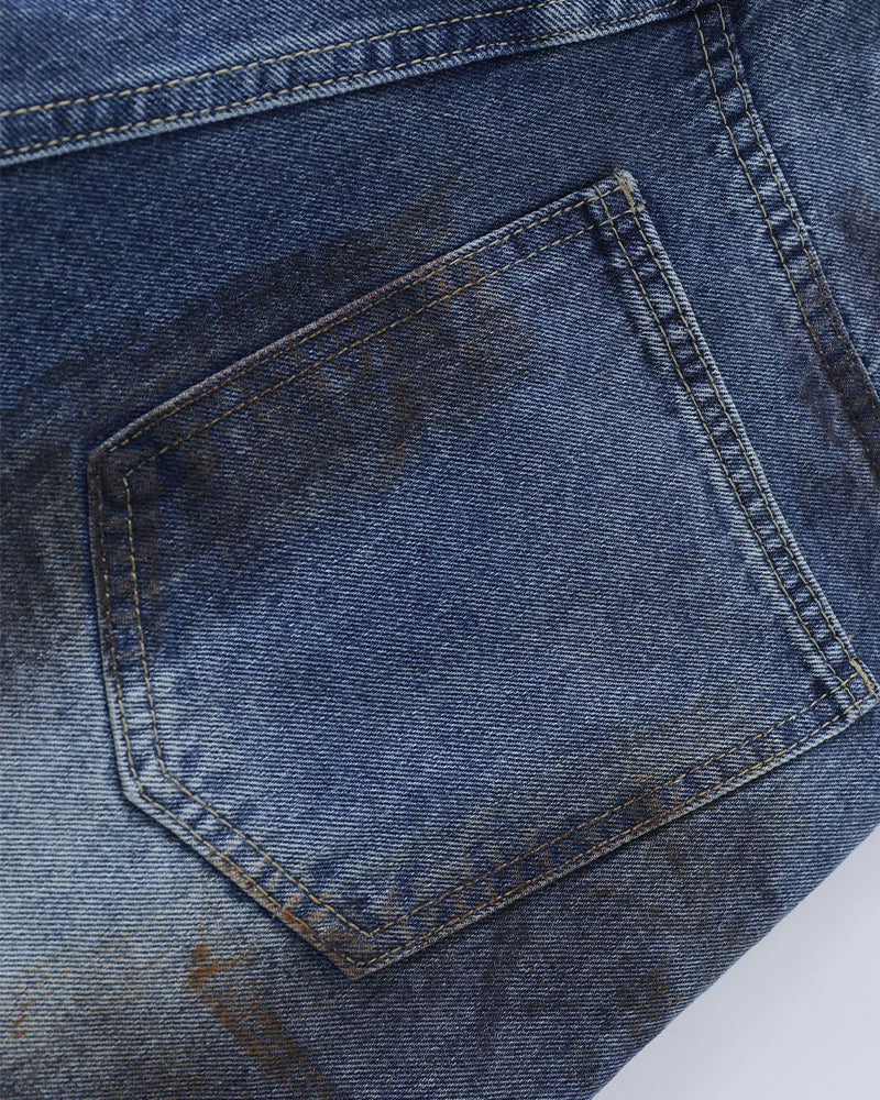 Distressed casual jeans
