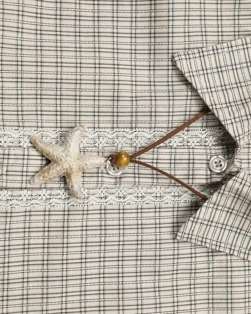 Plaid short-sleeved shirt (women's)