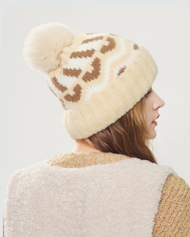 Retro color matching warm ear protection hat