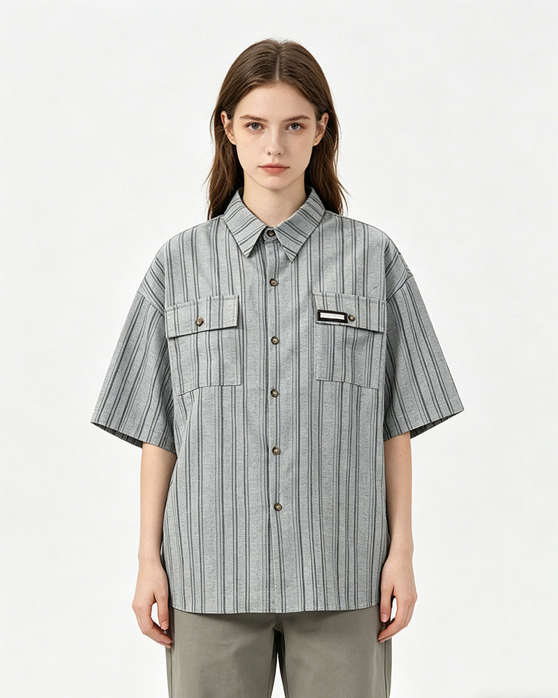 Casual striped short-sleeved shirt