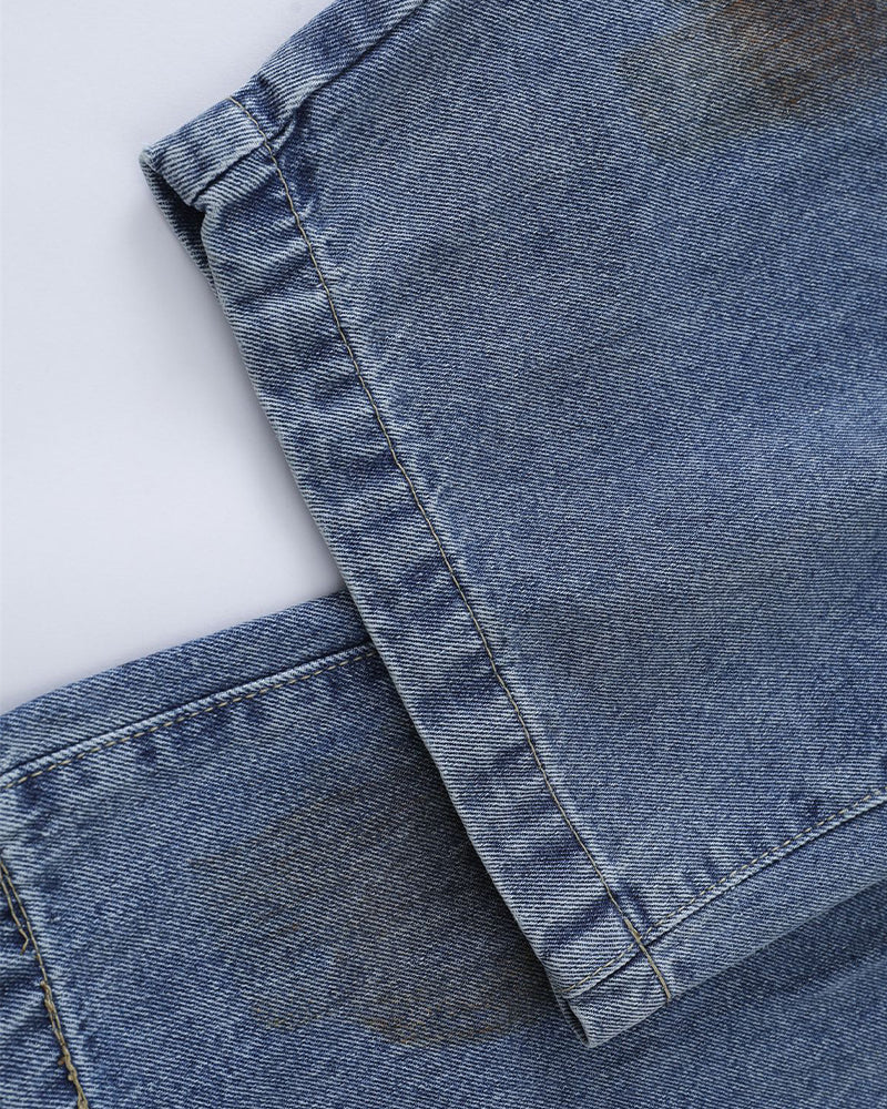 Distressed casual jeans