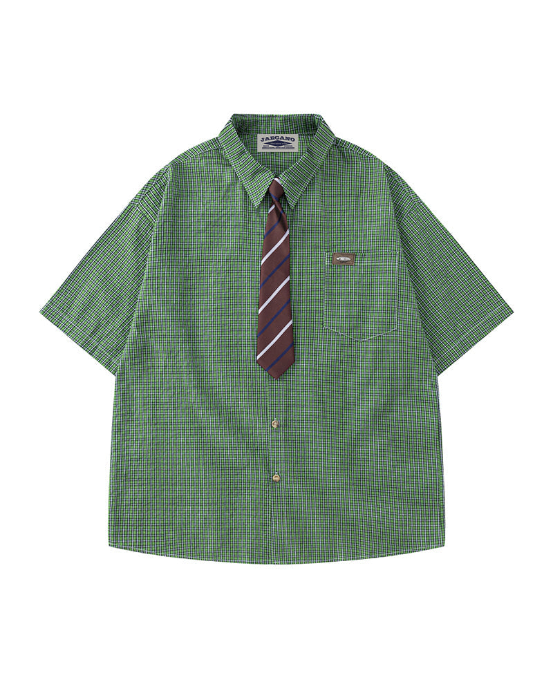 Retro versatile short-sleeved shirt