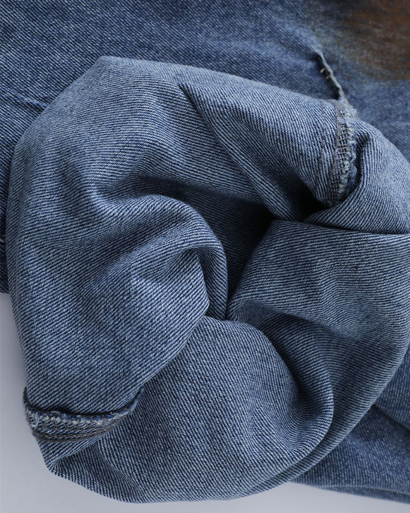 Distressed casual jeans