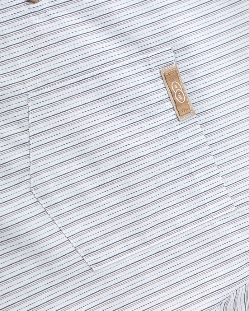 Simple striped short-sleeved shirt