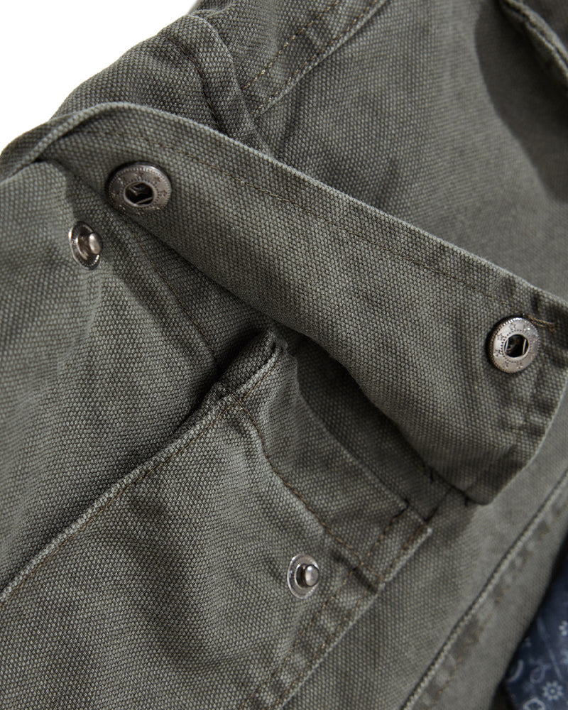 Simple and versatile cargo pants
