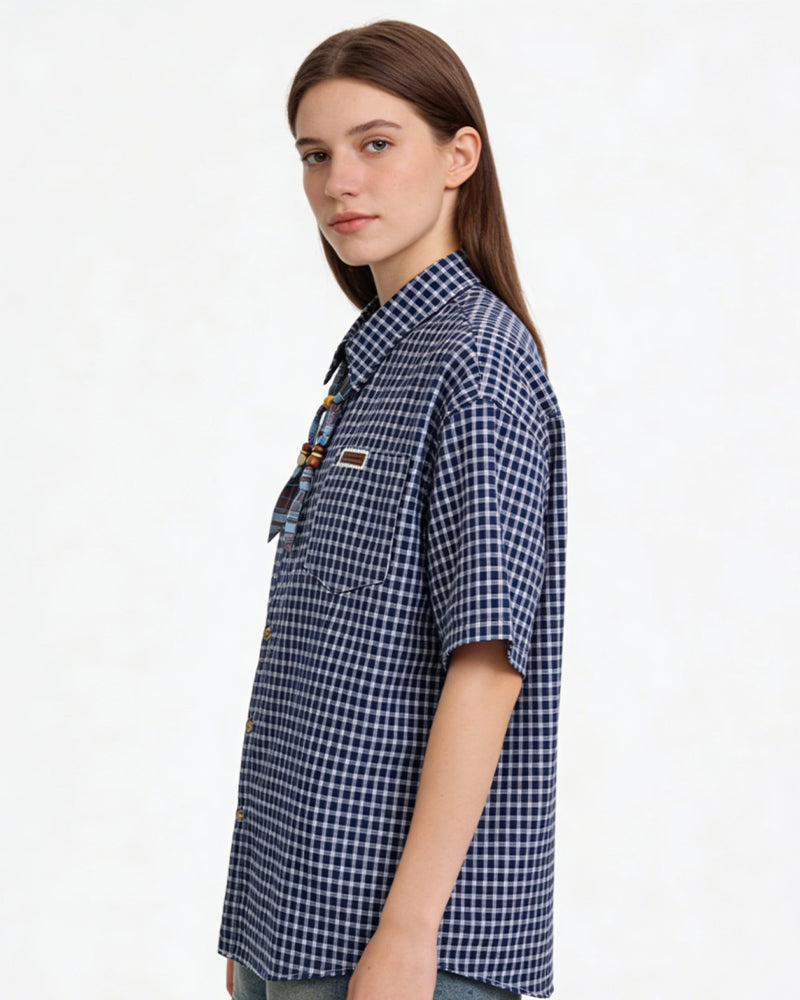 plaid short-sleeved shirt