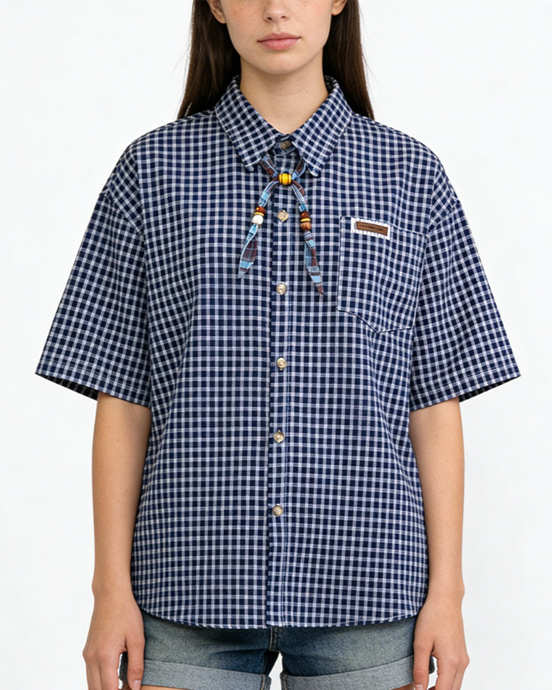 plaid short-sleeved shirt