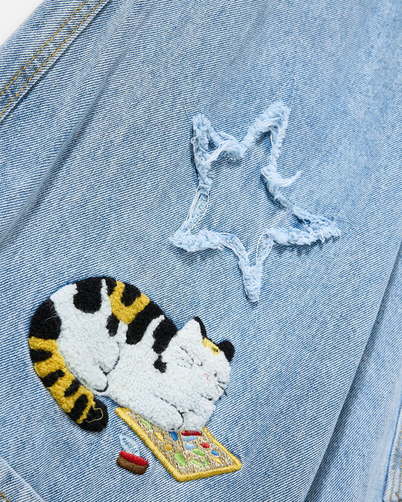 Retro-style fun embroidered jeans