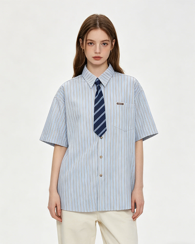 Simple striped short-sleeved shirt