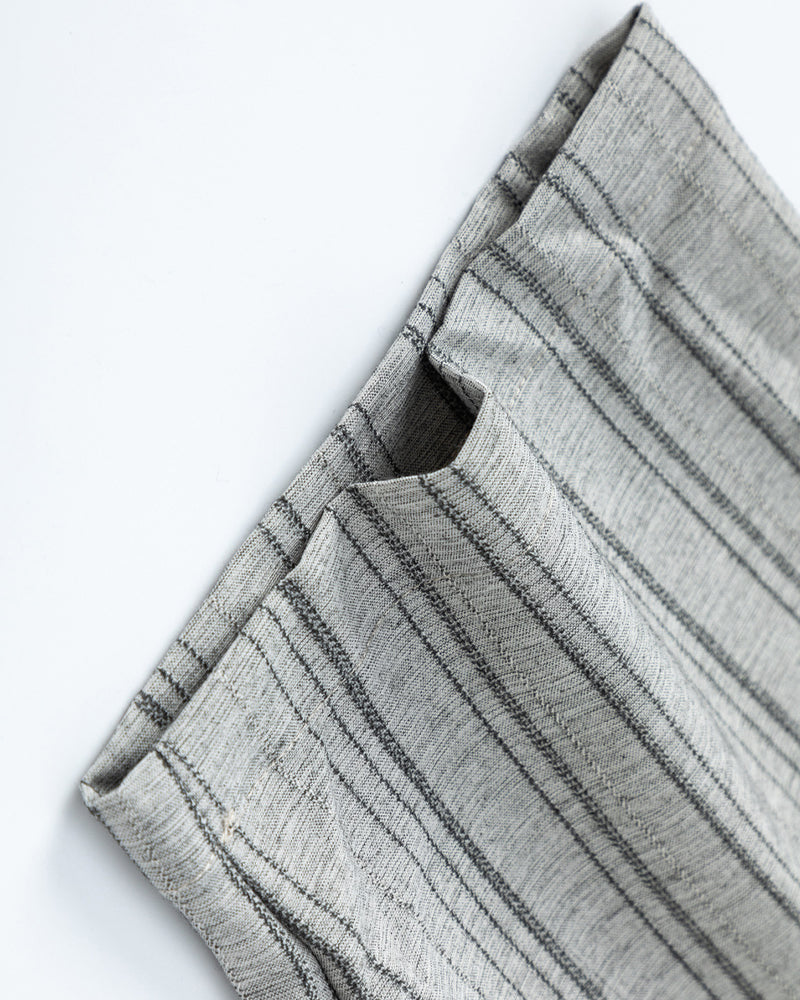 Casual striped short-sleeved shirt