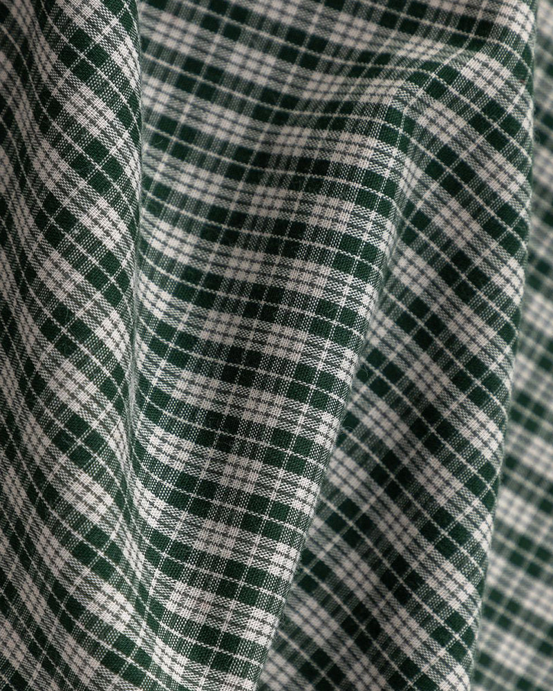 Simple plaid short-sleeved shirt