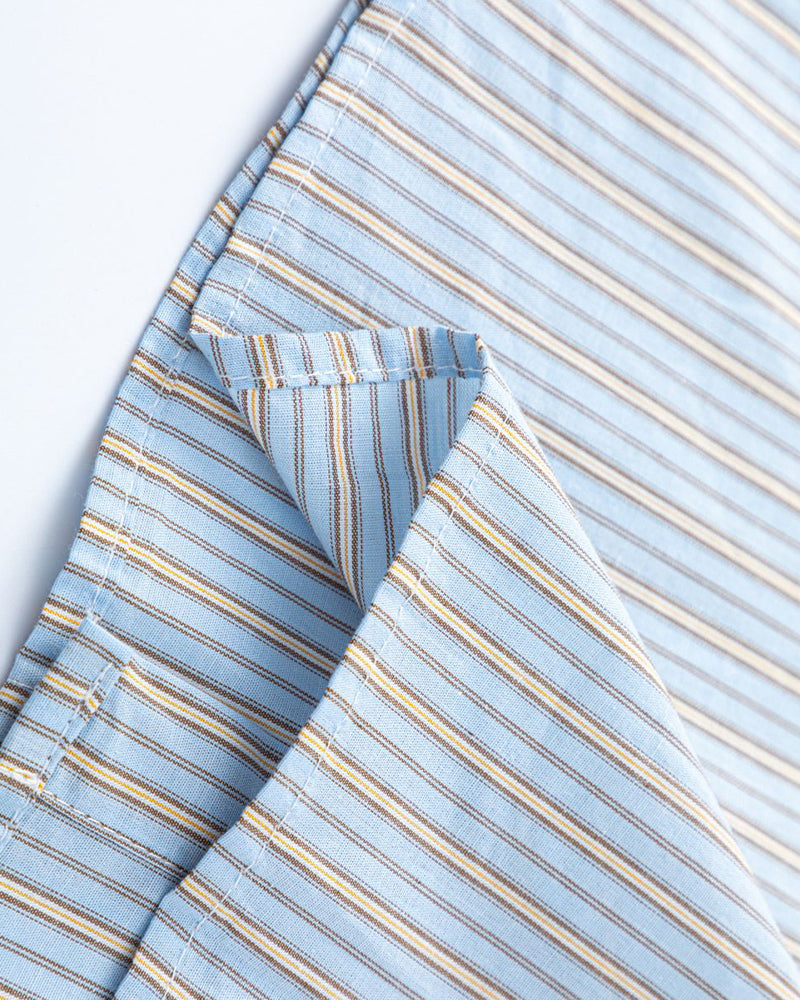 Simple striped short-sleeved shirt