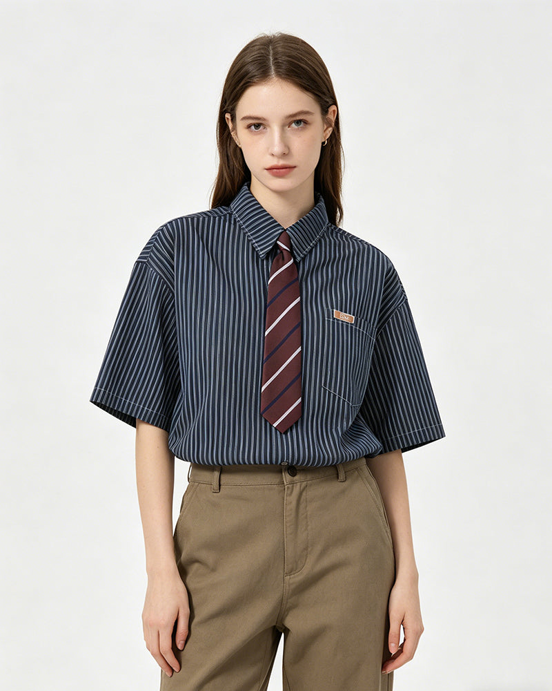 Simple striped short-sleeved shirt
