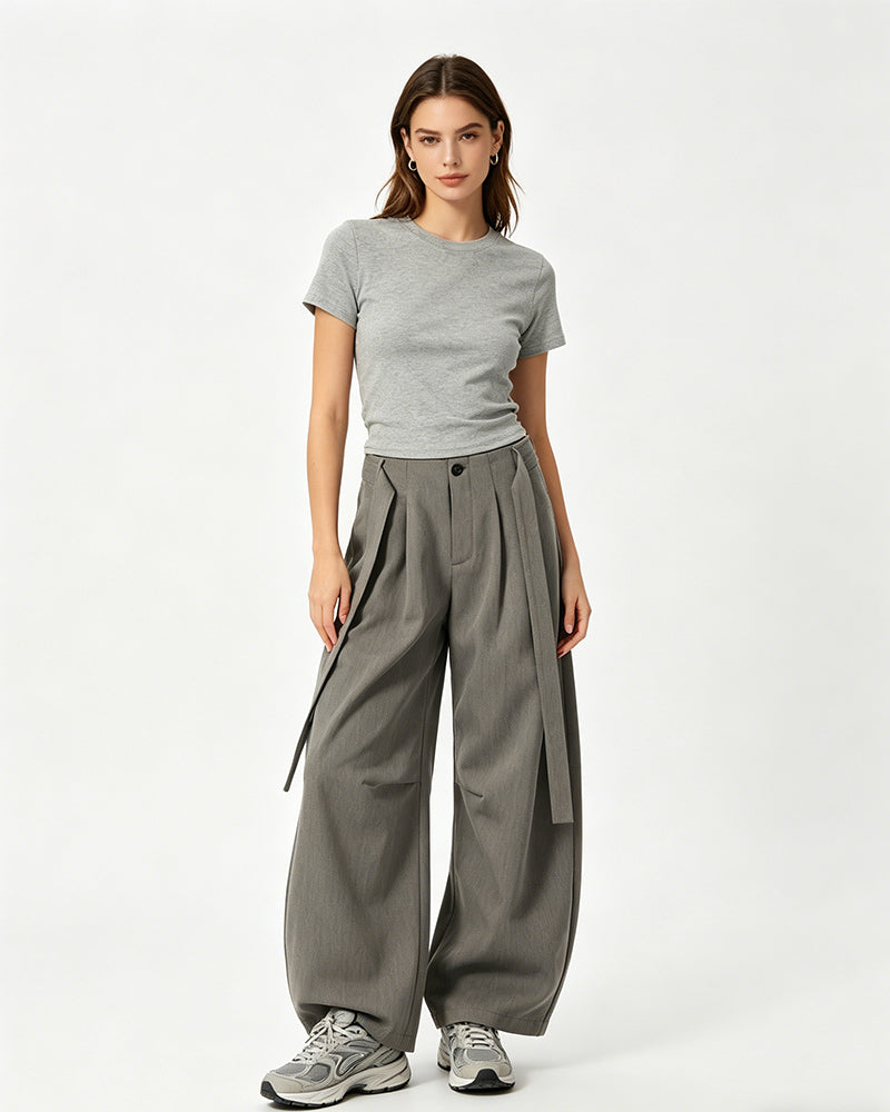Relaxed Wide-Leg Jeans
