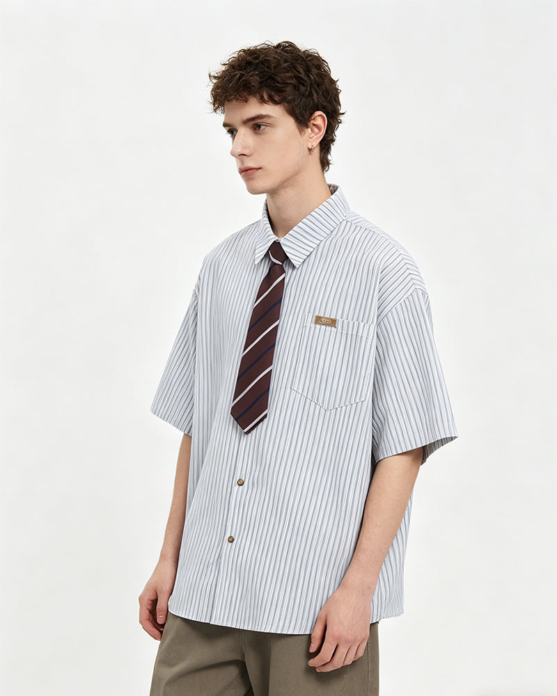 Simple striped short-sleeved shirt