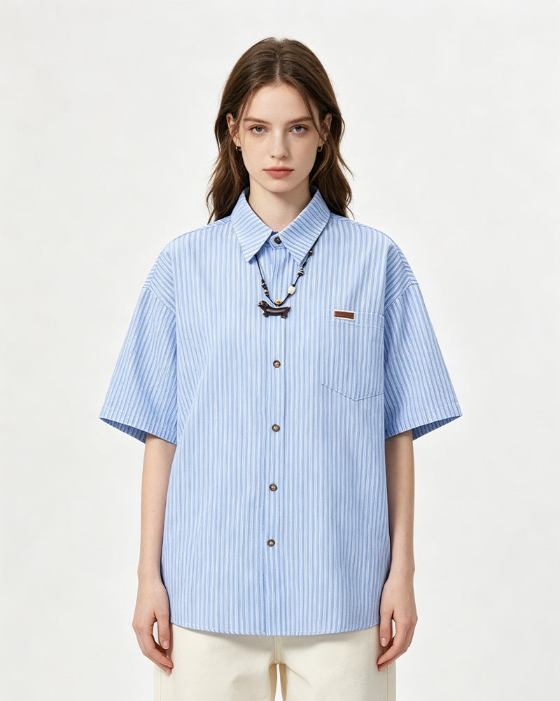 Casual loose short-sleeved shirt