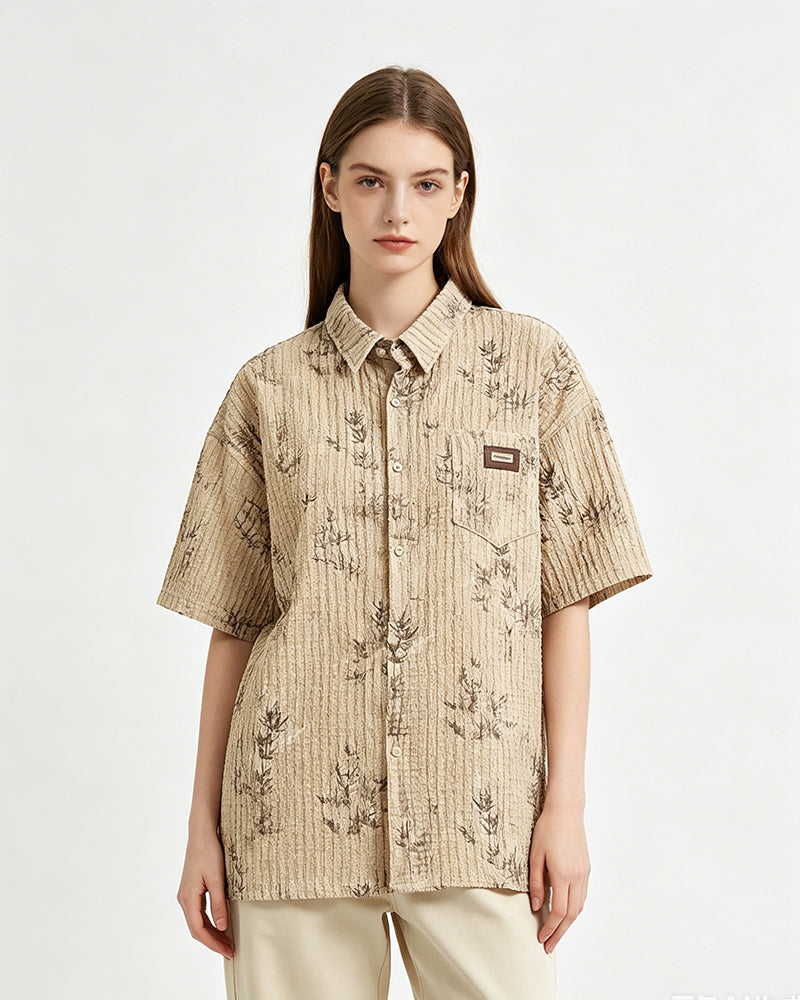 Casual short-sleeved shirt