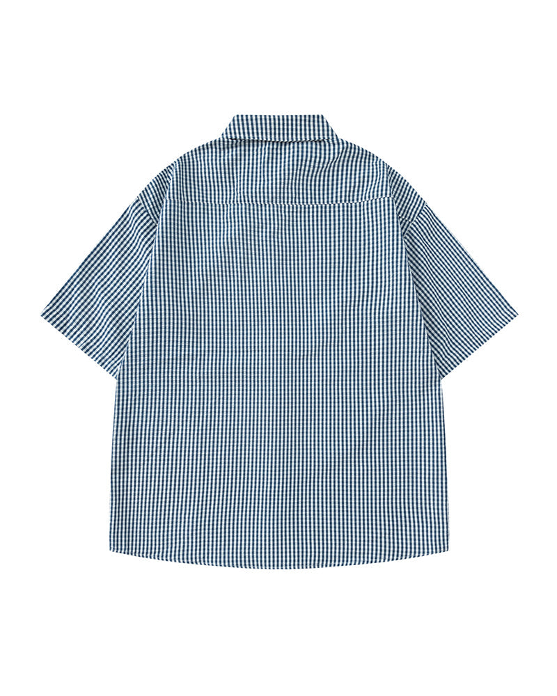 Plaid short-sleeved shirt