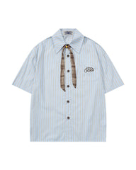 Vertical striped short-sleeved shirt