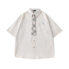 Simple vertical striped short-sleeved shirt