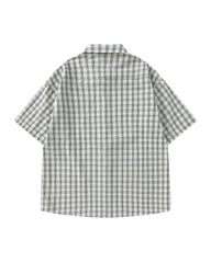 plaid short-sleeved shirt