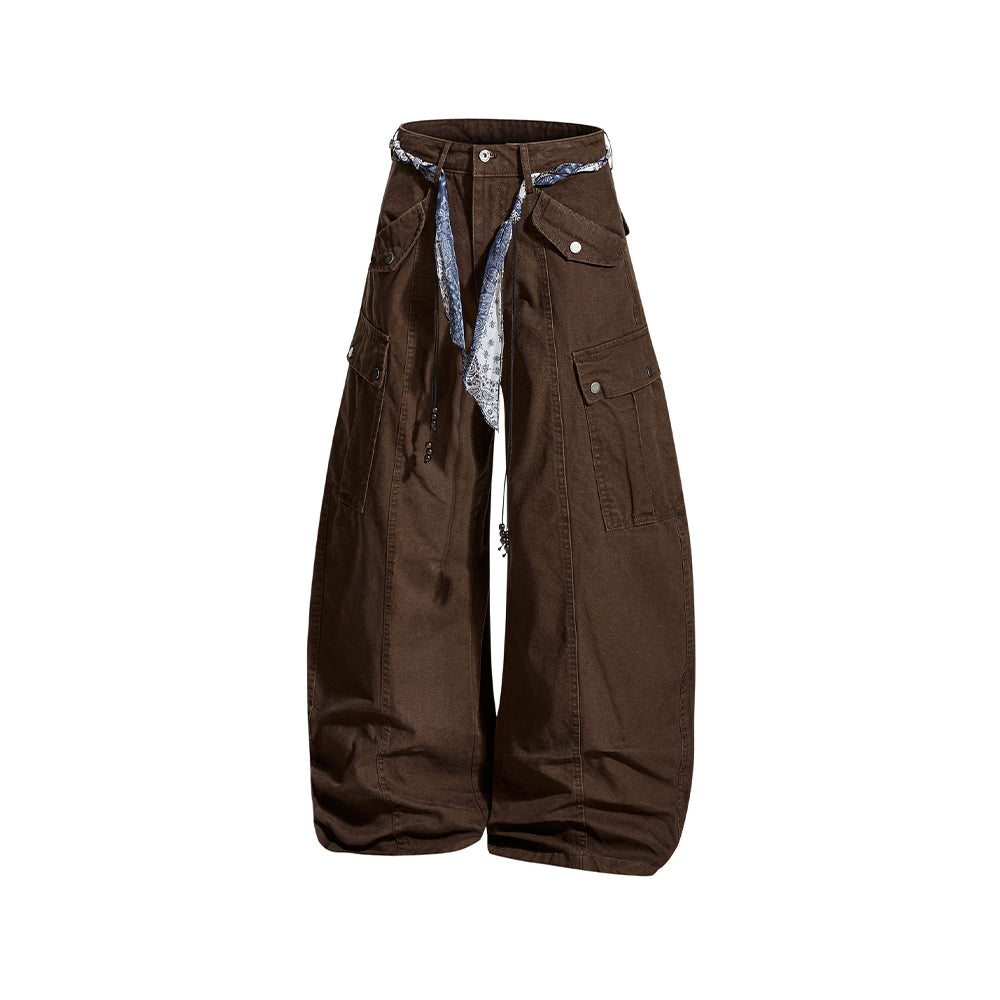 Simple and versatile cargo pants