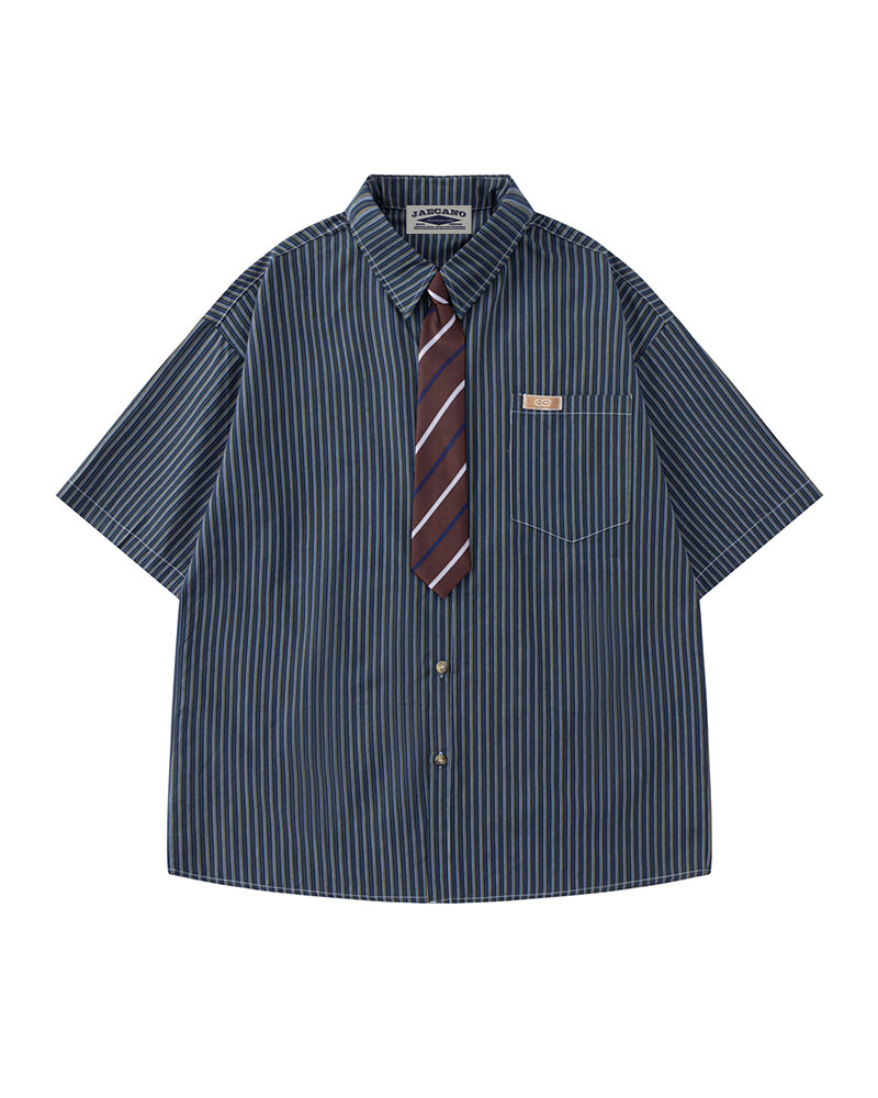 Simple striped short-sleeved shirt