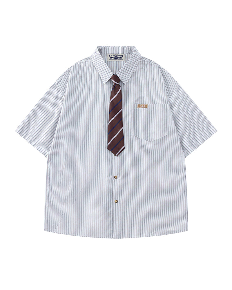 Simple striped short-sleeved shirt