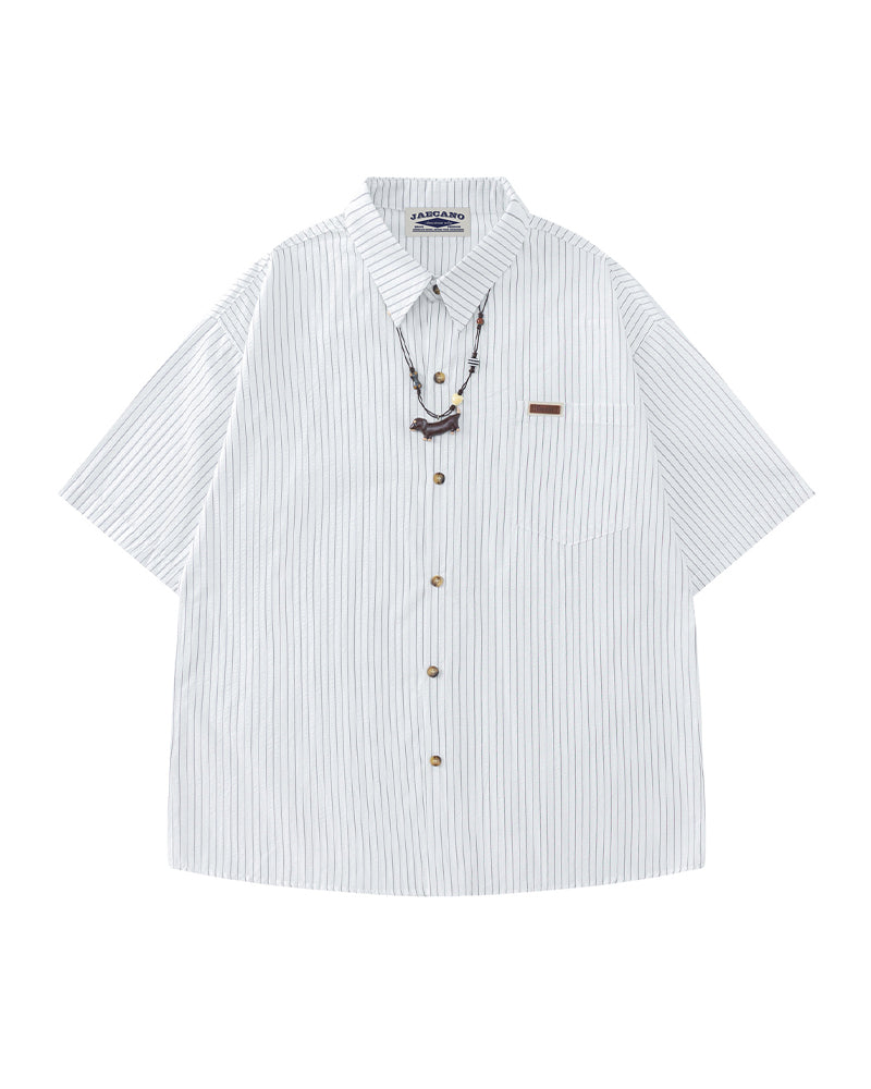 Casual loose short-sleeved shirt