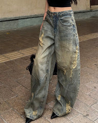 Washed distressed jeans