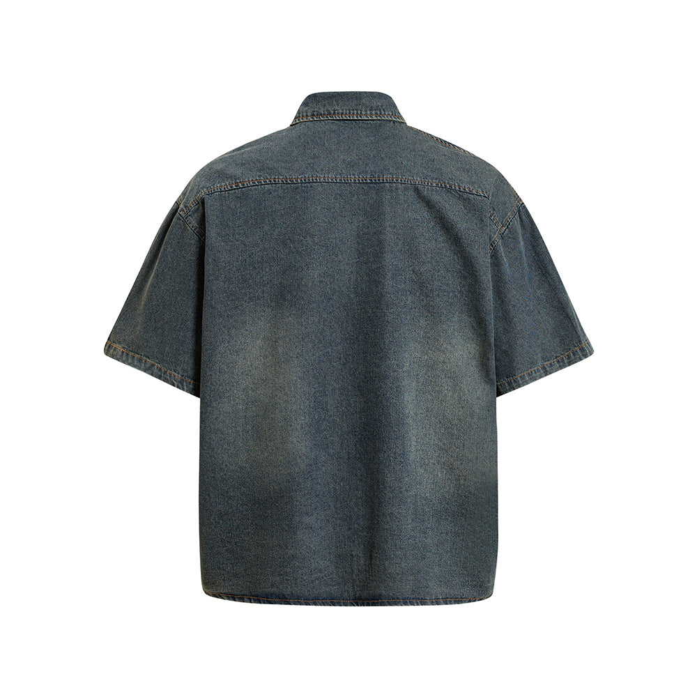 Distressed washed short-sleeved shirt